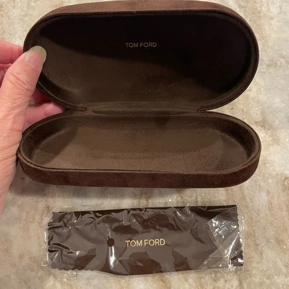 Tom Ford Black Frame “Sergio” Polarized Sunglasses with branded case - Picture 10 of 10